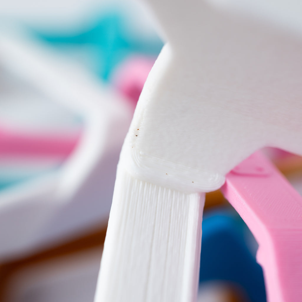 Example of a cosmetic blemish on a B-stock Cradle, such as a minor color contamination on a white Cradle.