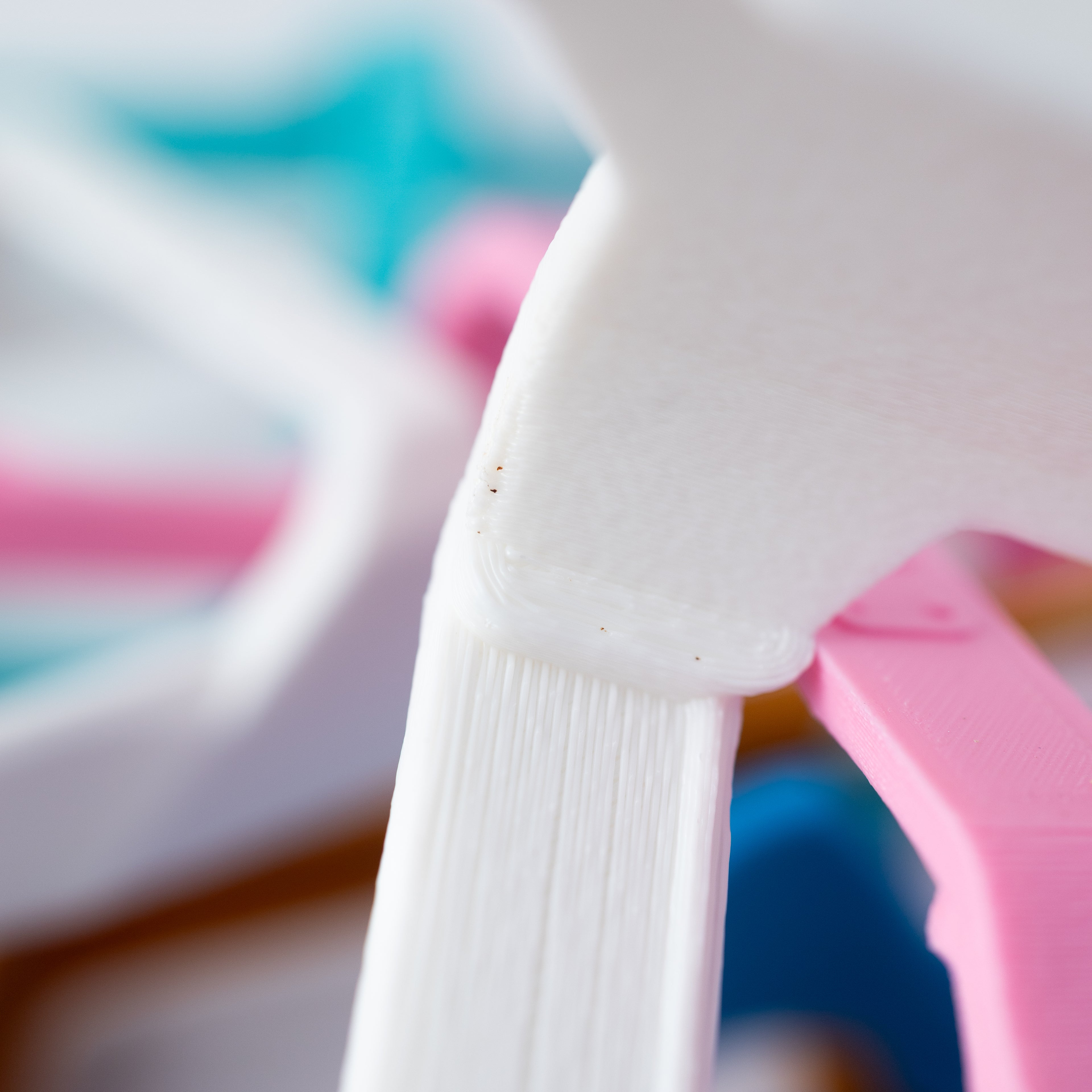 Example of a cosmetic blemish on a B-stock Cradle, such as a minor color contamination on a white Cradle.