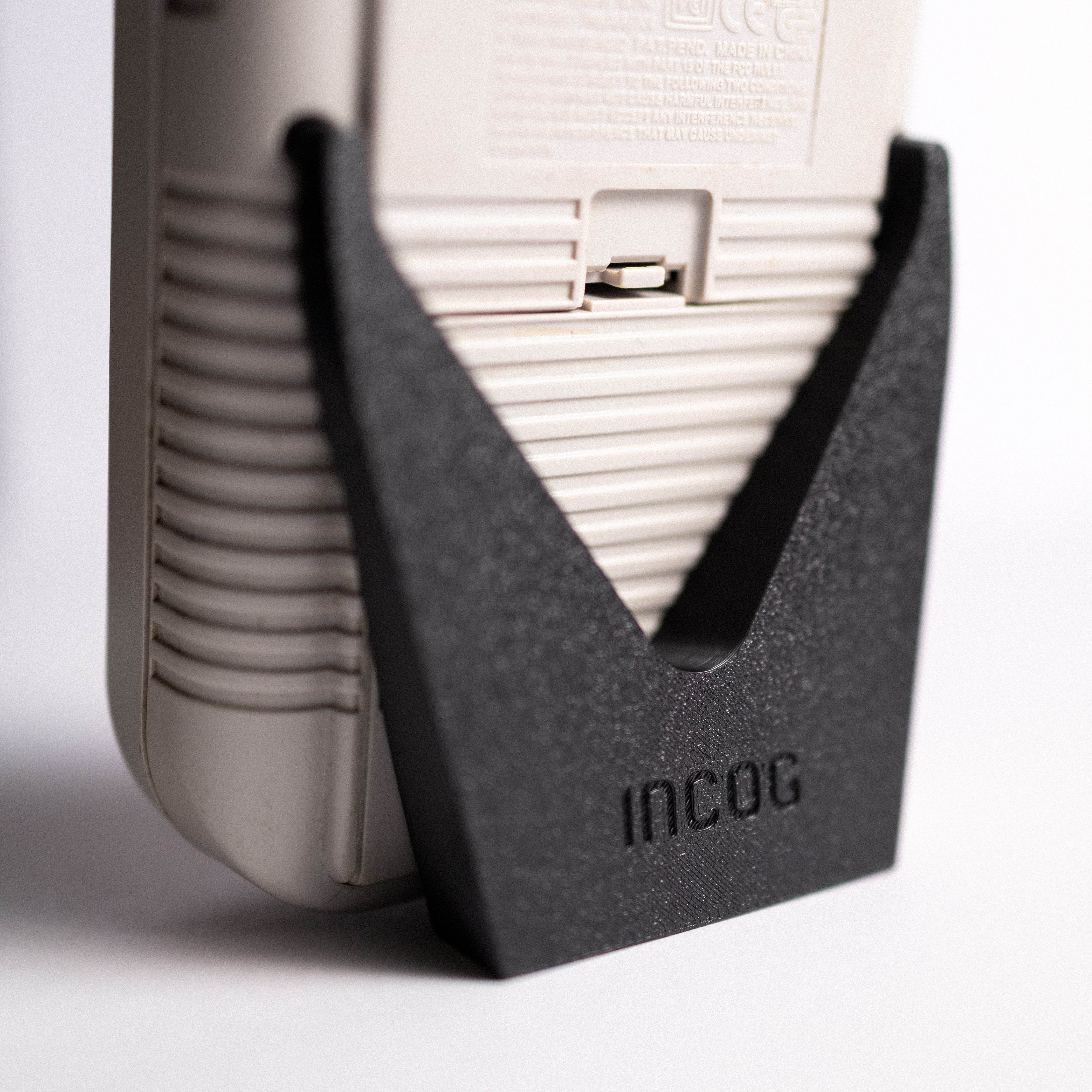 Display Stand for Dot Matrix Game Boy - INCOG image 2